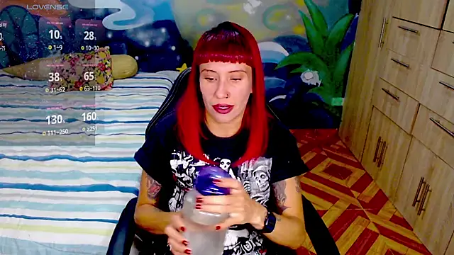 Snapshot of Eimy_lorens chatting on 06.21.26 Eimy lorens online show from 06.21.26
