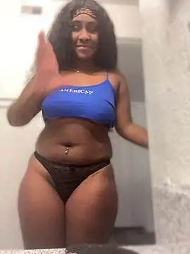 Snapshot of Foreignthababyy chatting on 05.10.26 Foreignthababyy online show from 05.10.26
