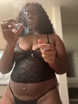 Snapshot of Foreignthababyy chatting on 05.15.26 Foreignthababyy online show from 05.15.26