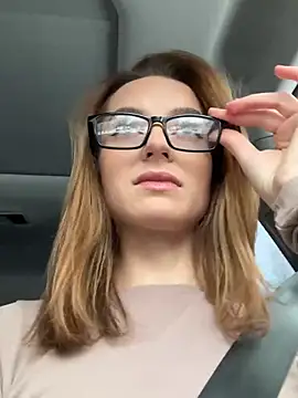 Snapshot of -AngelAri- chatting on 12.19.24 -AngelAri- online show from 12.19.24