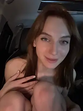 Snapshot of -AngelAri- chatting on 02.16.25 -AngelAri- online show from 02.16.25