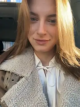 Snapshot of -AngelAri- chatting on 03.09.25 -AngelAri- online show from 03.09.25