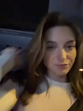 Snapshot of -AngelAri- chatting on 03.15.25 -AngelAri- online show from 03.15.25