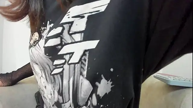 Moonlight1002 online show from 09.26.25