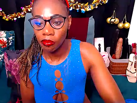 Snapshot of sexybootylicious chatting on 12.22.24 sexybootylicious online show from 12.22.24