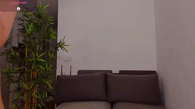 Snapshot of Jaylee_Krys chatting on 10.21.25 Jaylee Krys online show from 10.21.25