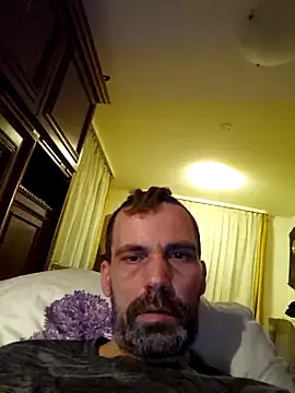Snapshot of madmac80fun chatting on 03.23.25 madmac80fun online show from 03.23.25