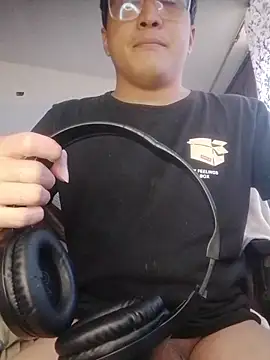 Mghty-cockl88 online show from 12.14.25