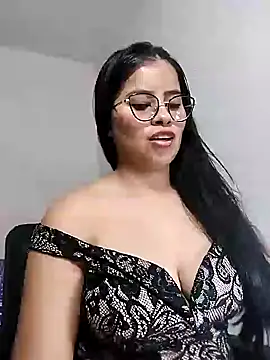 charlotte moineau online show from 01.21.25