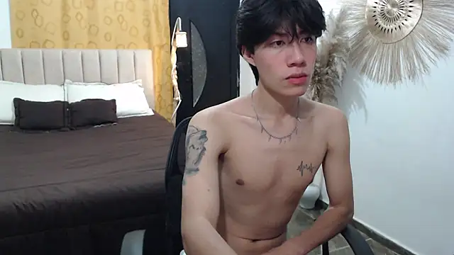 Elio-cam online show from 11.19.25