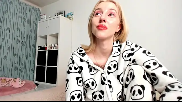 KenzieDawton online show from 01.27.25