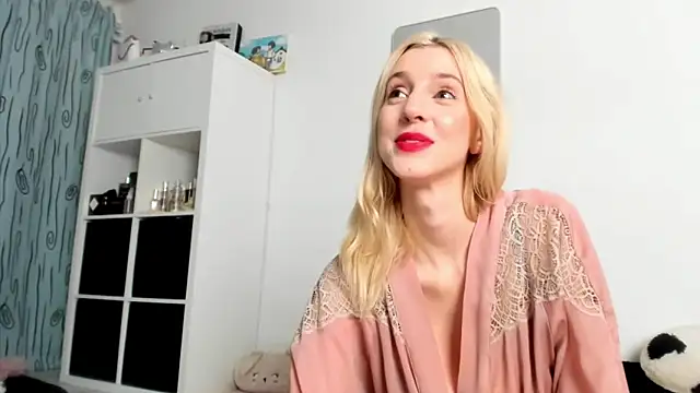 KenzieDawton online show from 09.17.25