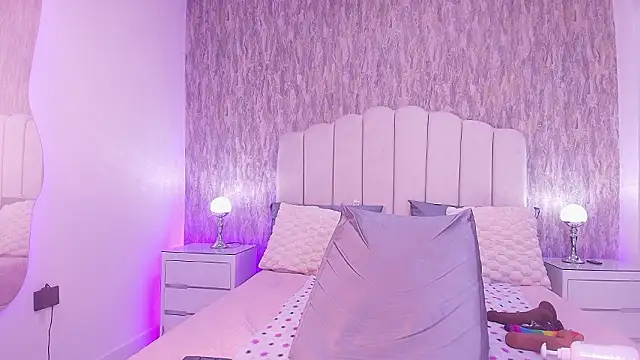 raven lilith  online show from 02.06.26