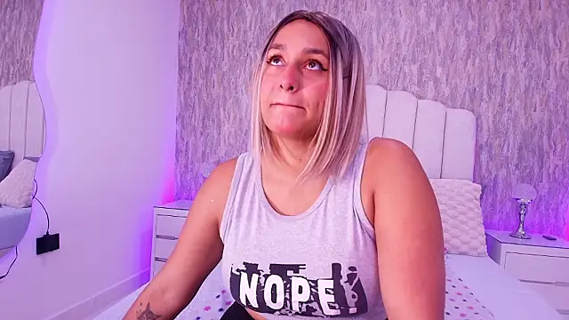 raven lilith  online show from 03.05.26