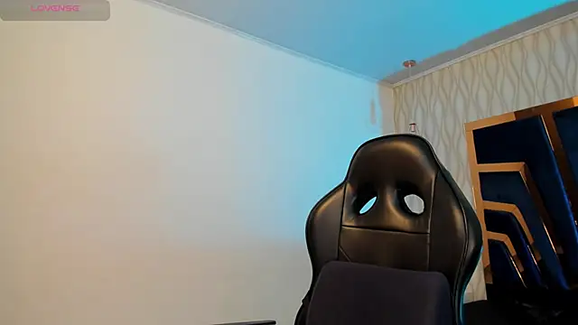 Snapshot of Petesevans chatting on 11.16.25 Petesevans online show from 11.16.25