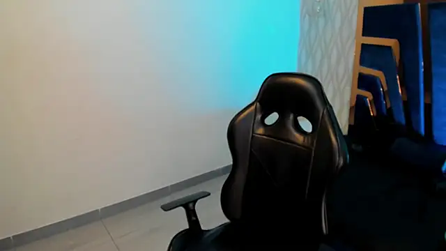 Snapshot of Petesevans chatting on 11.17.25 Petesevans online show from 11.17.25