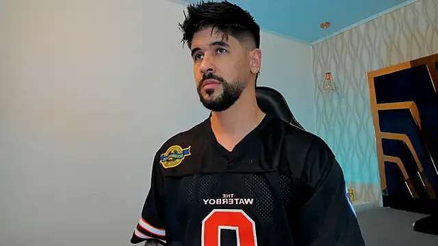 Snapshot of Petesevans chatting on 11.29.25 Petesevans online show from 11.29.25