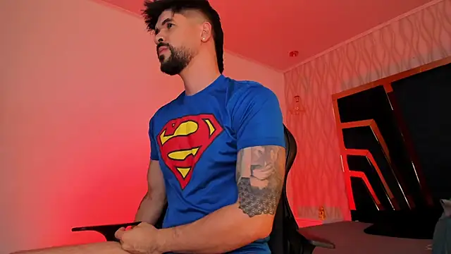 Snapshot of Petesevans chatting on 12.02.25 Petesevans online show from 12.02.25