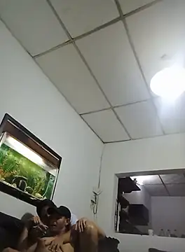 Snapshot of squirt_and_sex chatting on 10.16.25 squirt and sex online show from 10.16.25