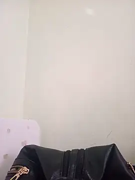 Snapshot of sua_sub_ chatting on 05.04.26 sua sub online show from 05.04.26