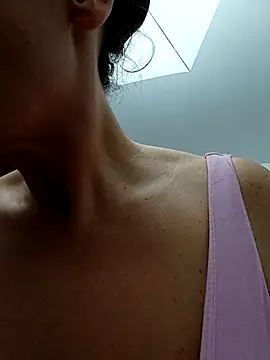 RebeccaNoble online show from 11.04.25