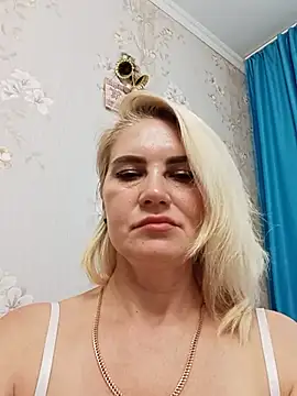 Snapshot of JennyOMay chatting on 07.11.26 JennyOMay online show from 07.11.26