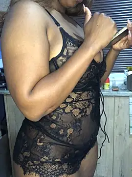 Mysterious peaches online show from 11.03.25