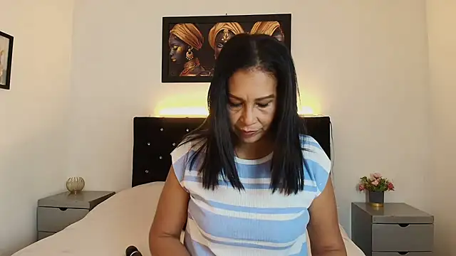 Snapshot of Shanon_mature chatting on 06.24.26 Shanon mature online show from 06.24.26