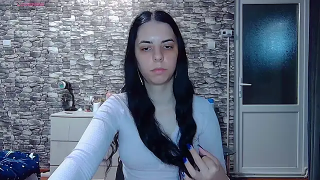  Mari     online show from 04.22.26