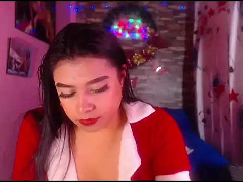 Snapshot of katrinawillff chatting on 12.24.24 katrinawillff online show from 12.24.24