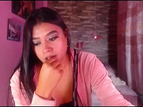 Snapshot of katrinawillff chatting on 02.11.25 katrinawillff online show from 02.11.25