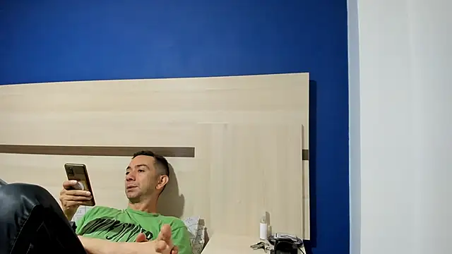 funcouple1985 online show from 12.06.24