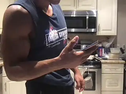 BigGuyMuscle online show from 03.13.25