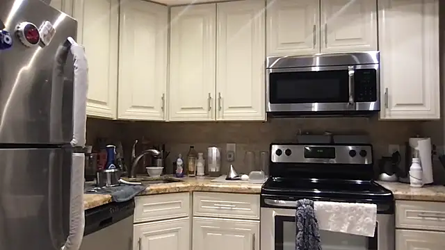 BigGuyMuscle online show from 02.02.26