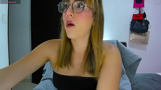 andrea hills online show from 07.03.26