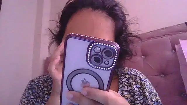 annarose19 online show from 04.18.26