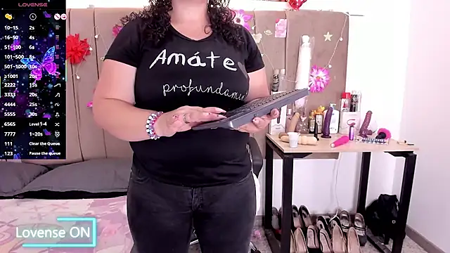 Zaly mature online show from 09.18.25