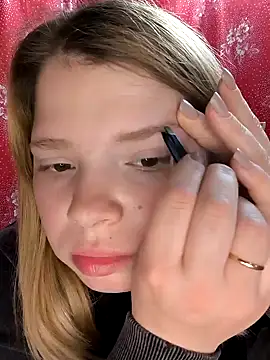 Zuli Kiska online show from 03.15.25