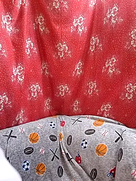 Zuli Kiska online show from 10.04.25