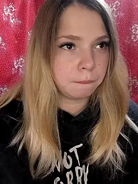 Zuli Kiska online show from 10.24.25