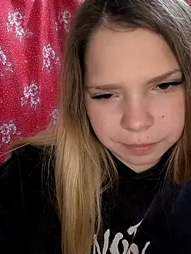 Zuli Kiska online show from 11.10.25