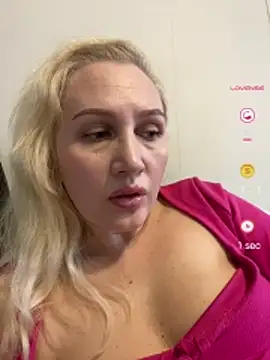 YourBlondee online show from 05.21.26