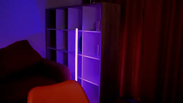 ItsAlisia online show from 09.16.25