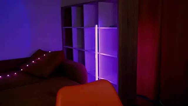 ItsAlisia online show from 10.03.25