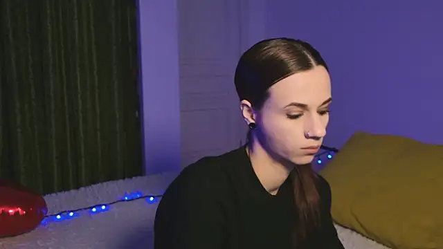 Snapshot of ItsAlisia chatting on 02.16.26 ItsAlisia online show from 02.16.26