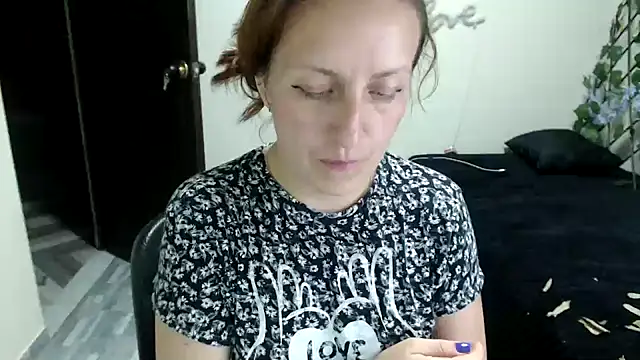 Snapshot of kittykalor09 chatting on 06.26.26 kittykalor09 online show from 06.26.26