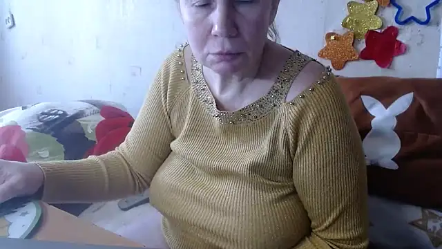 QueenLana online show from 02.21.25