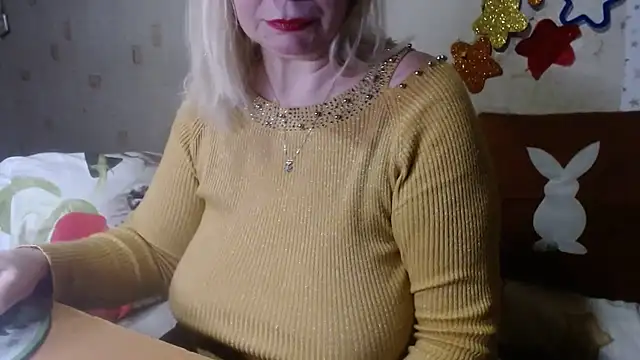 QueenLana online show from 02.28.25