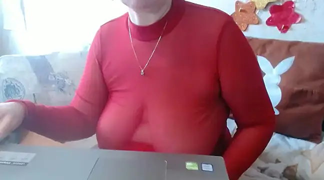 QueenLana online show from 03.12.25