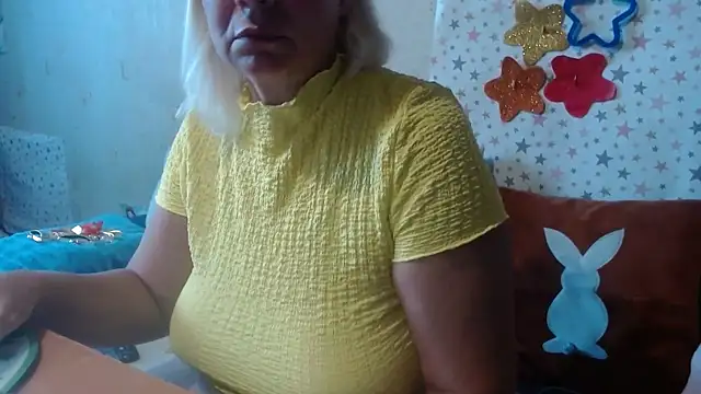 QueenLana online show from 09.12.25